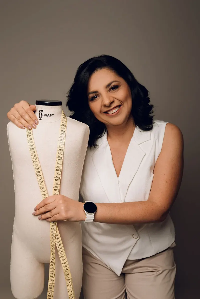 Eliane P. Assis